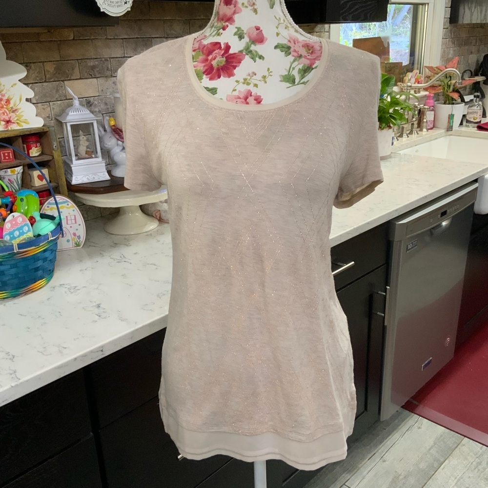 White House Black Market XS Shimmer Top Tan Metallic Knit Blouse Side Slit